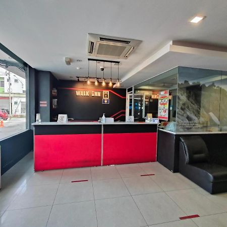 Walk Inn Miri Exterior foto