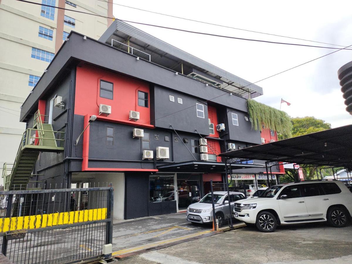 Walk Inn Miri Exterior foto