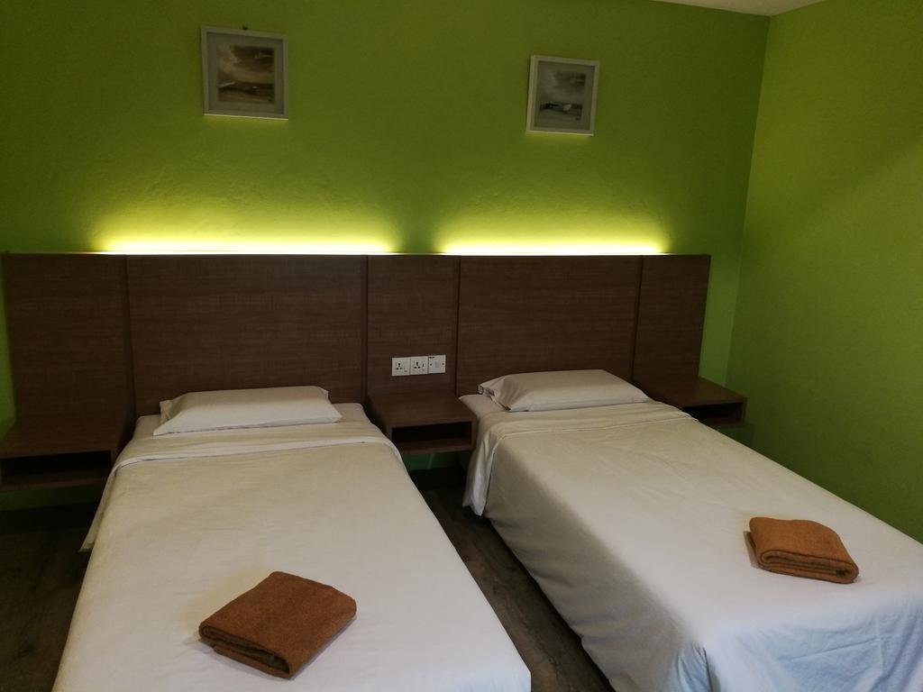 Walk Inn Miri Exterior foto