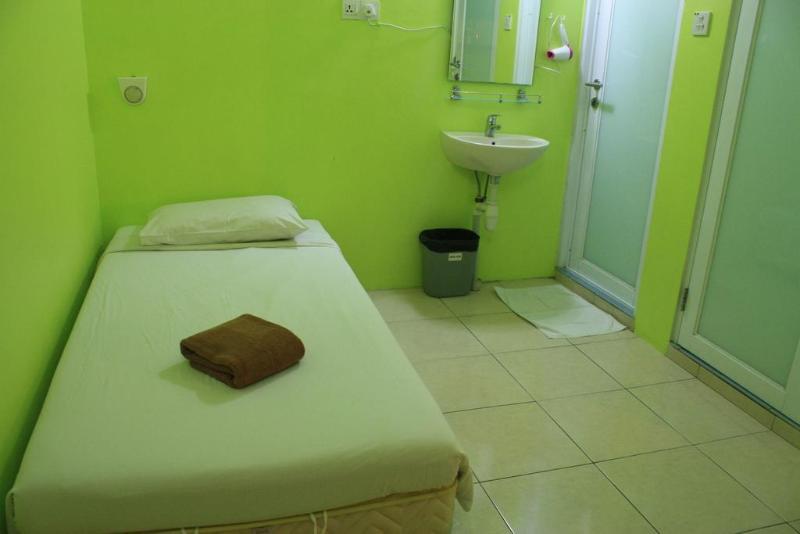 Walk Inn Miri Exterior foto